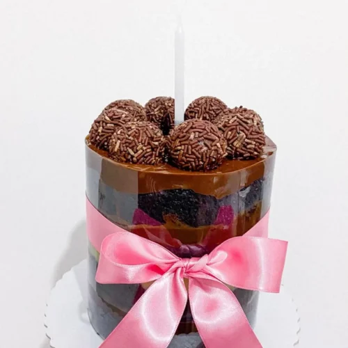 Chocolate Balls Jar Cake