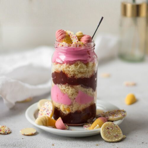 Strawberry Jar Cake